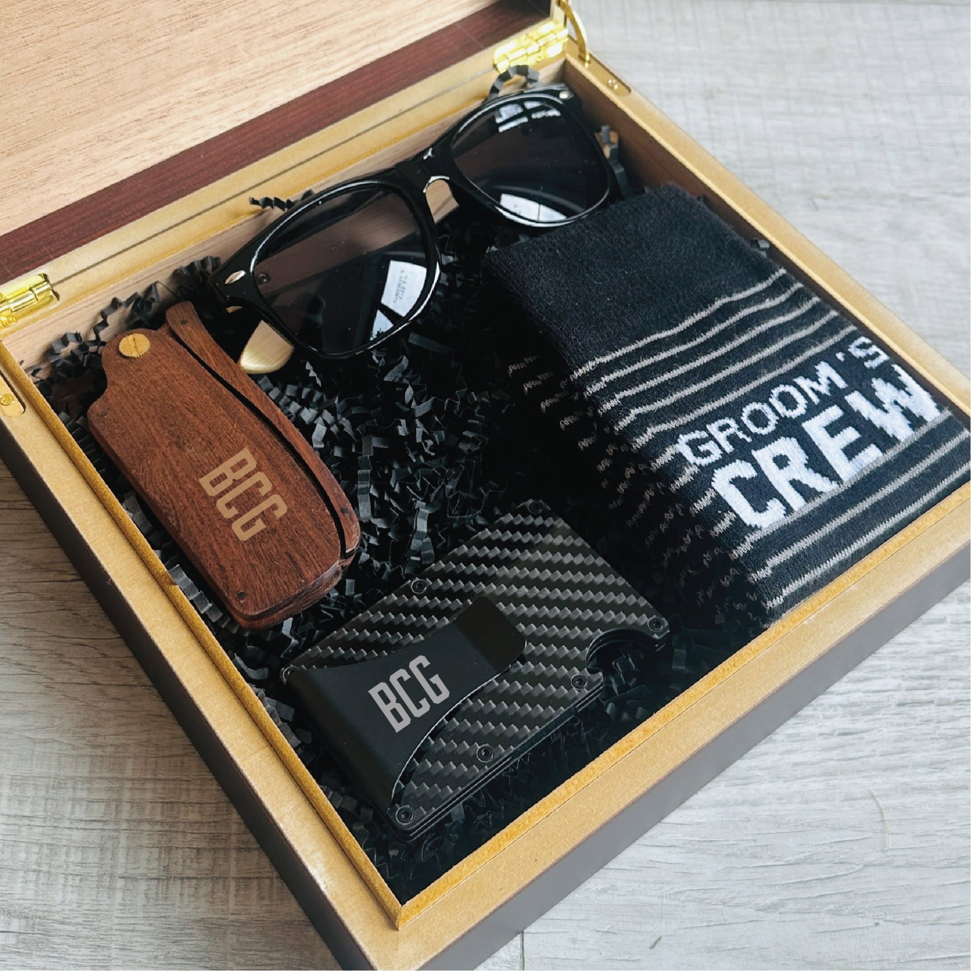 Elegant Groomsmen Collection - Groovy Groomsmen Gifts