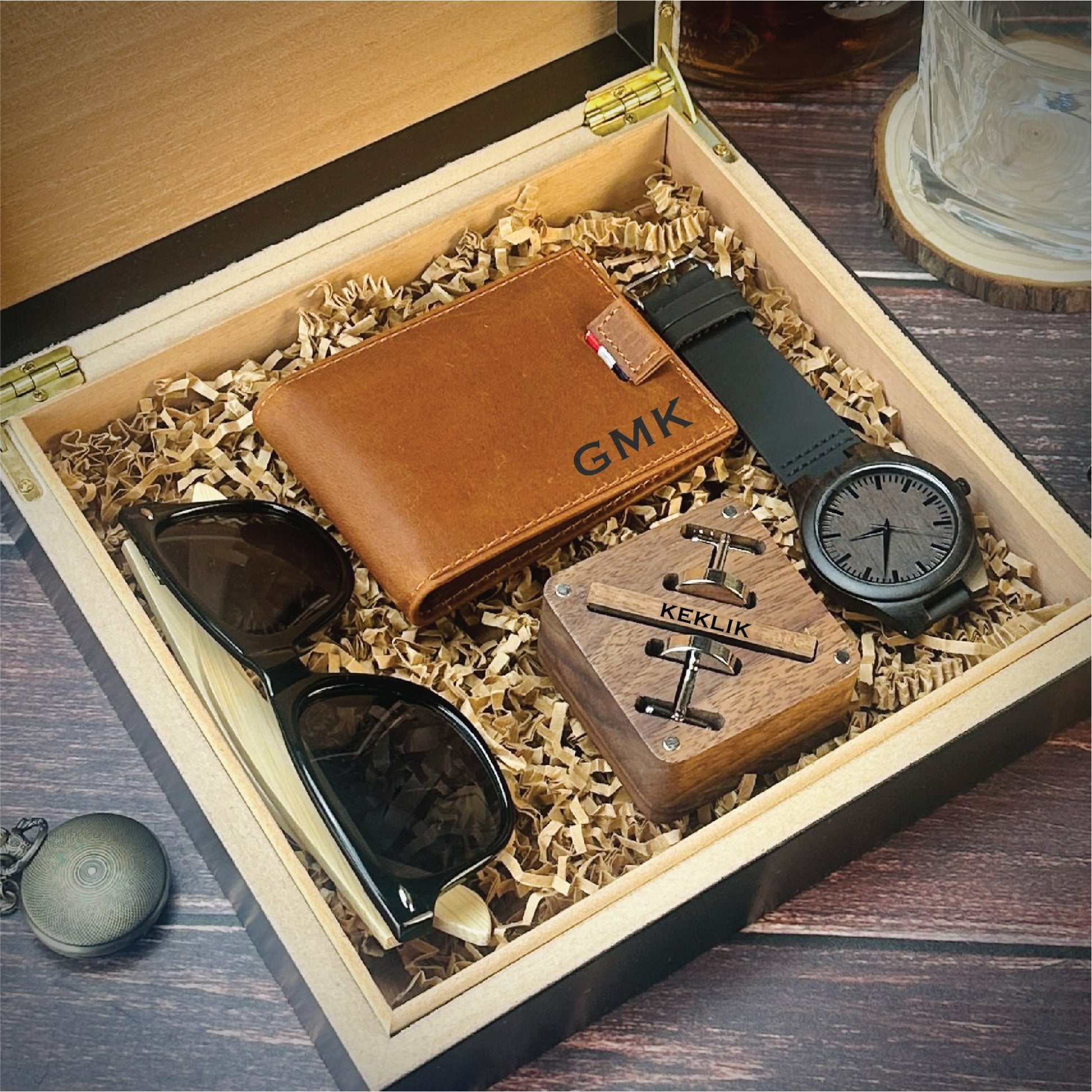 Groomsmen Vault - Groovy Groomsmen Gifts