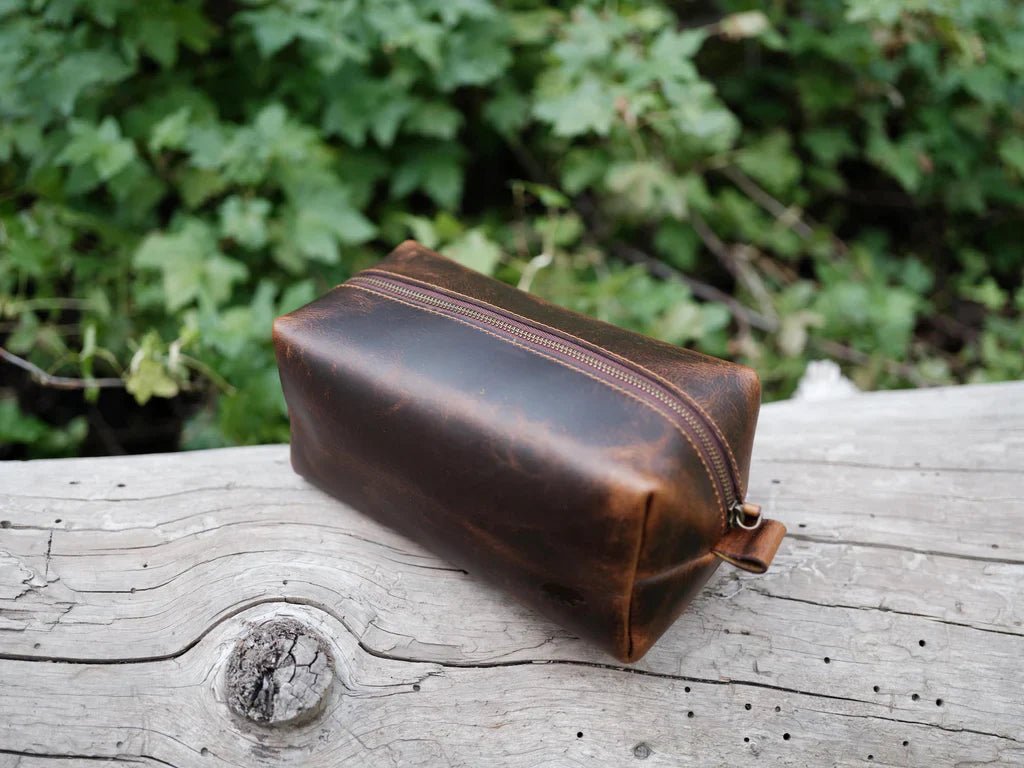 Kobuk Dopp Kit - Groovy Groomsmen Gifts