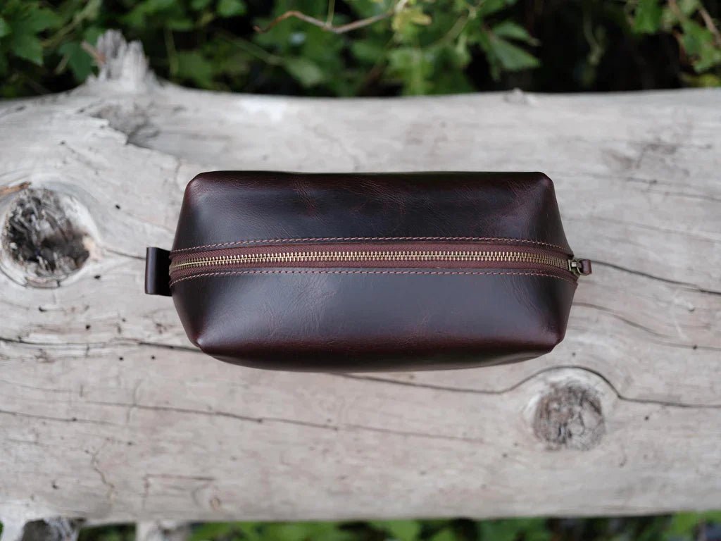 Kobuk Dopp Kit - Groovy Groomsmen Gifts