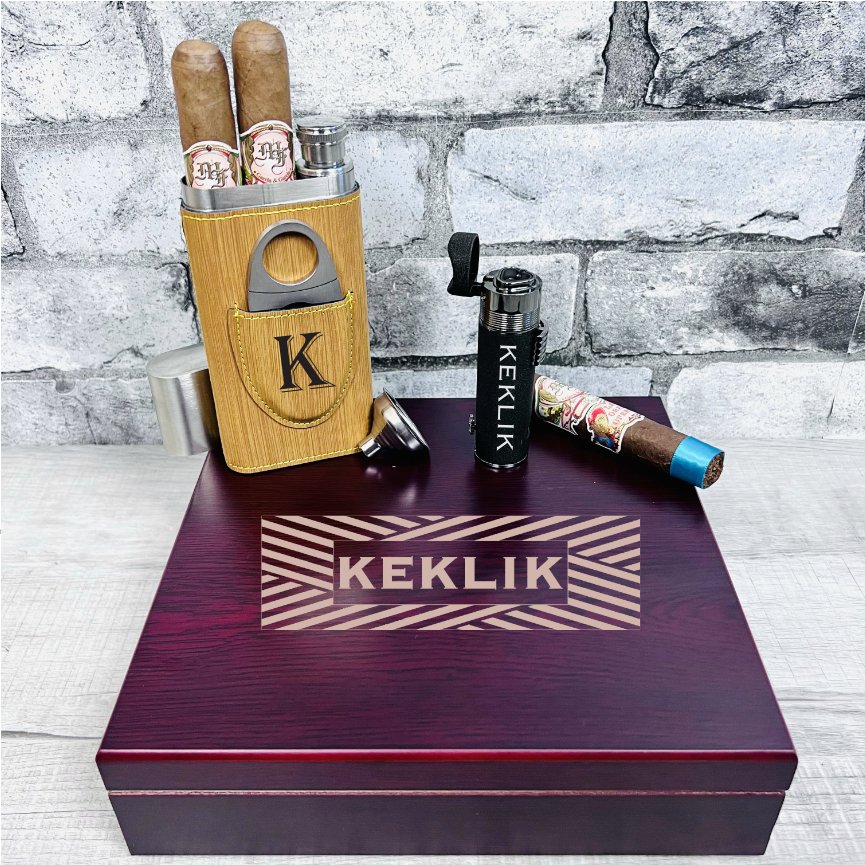 Manly Cigar Gift Set - Groovy Groomsmen Gifts