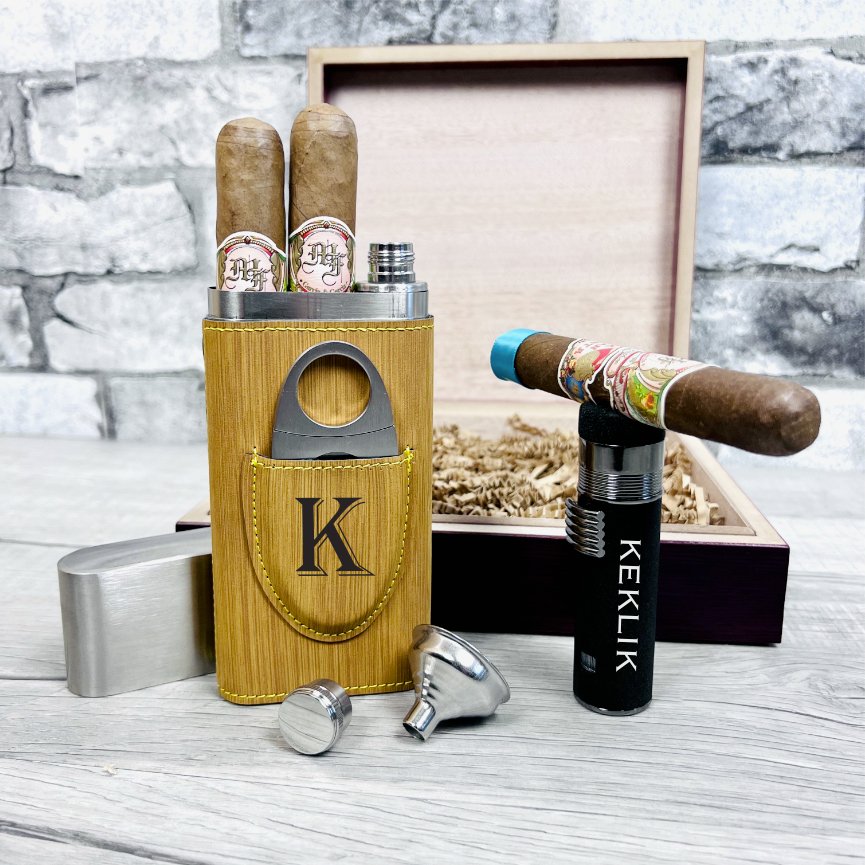 Manly Cigar Gift Set - Groovy Groomsmen Gifts