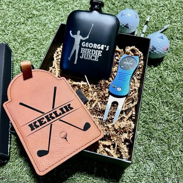 Par - Tee Golf Set - Groovy Groomsmen Gifts