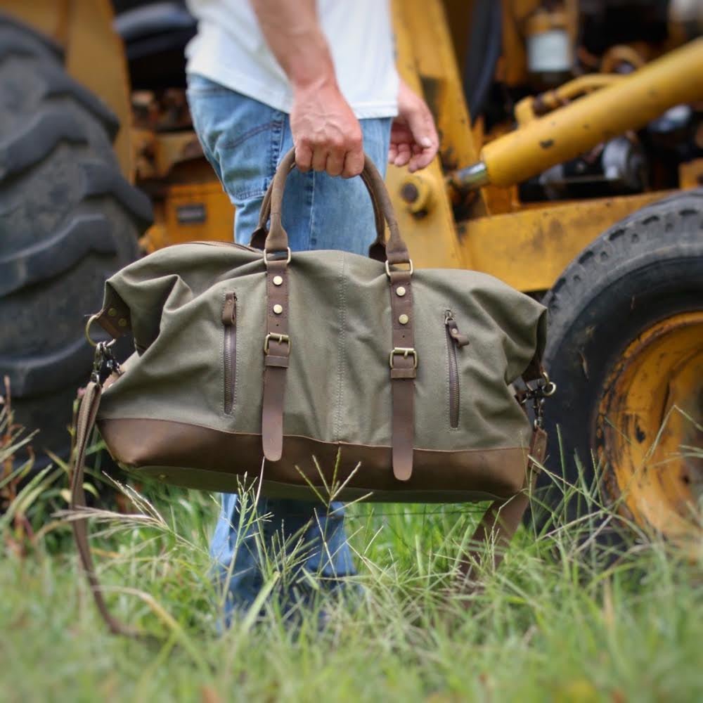 Weekender - Groovy Groomsmen Gifts