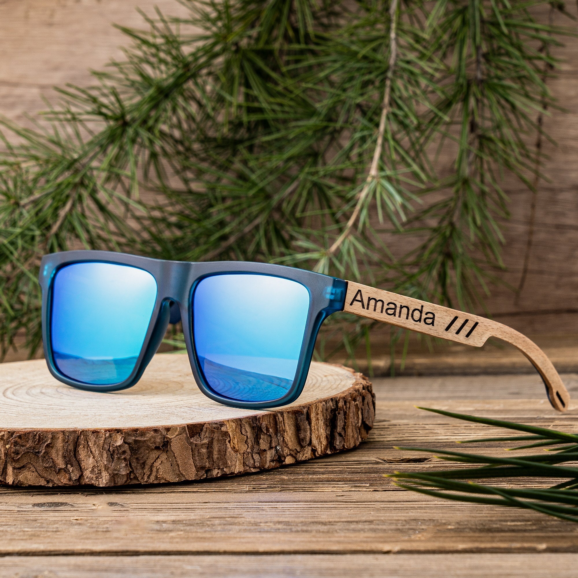 Wooden Wayfarers - Groovy Groomsmen Gifts