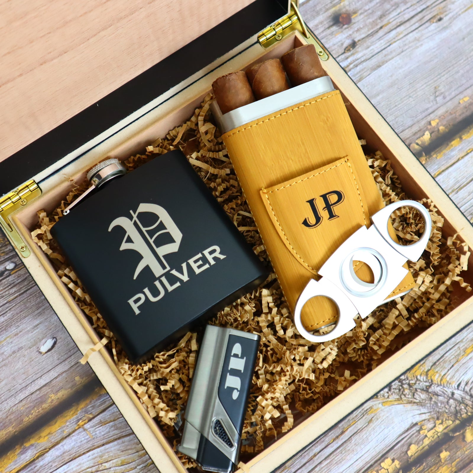 Groomsmen Gifts Leather Cigar Case with Cutter – All Things Etching