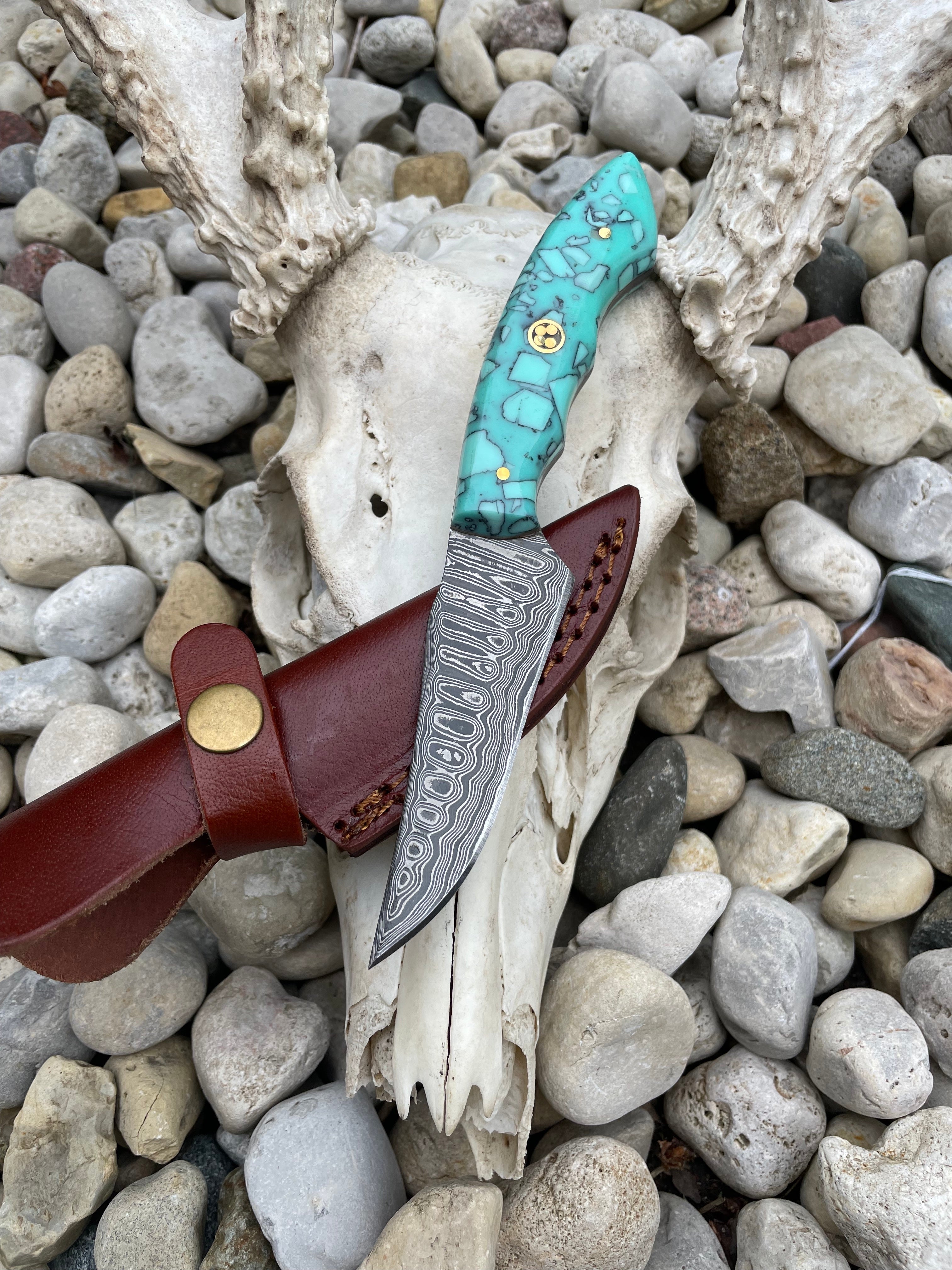 Damascus Steel Hunting Knife - Groovy Groomsmen Gifts