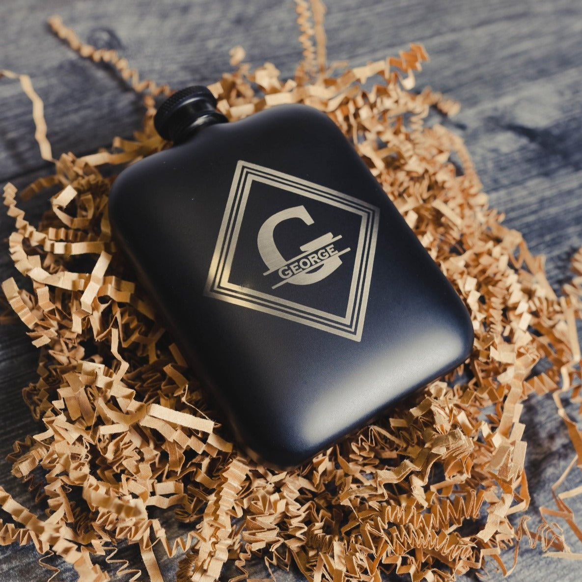 Personalized Fine Leather Flask Wrap - Groomsmen Gifts - The Hatch - Holtz  Leather