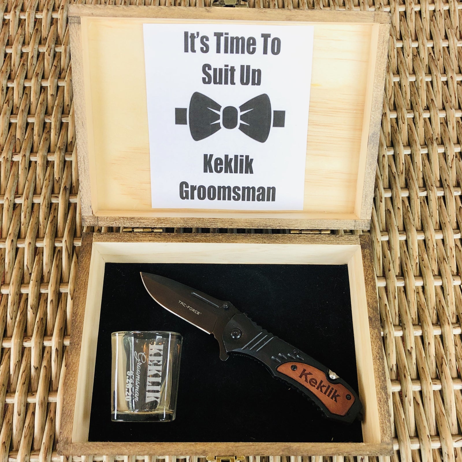 17 of the Best Groomsmen Proposal Gifts - GroomsDay