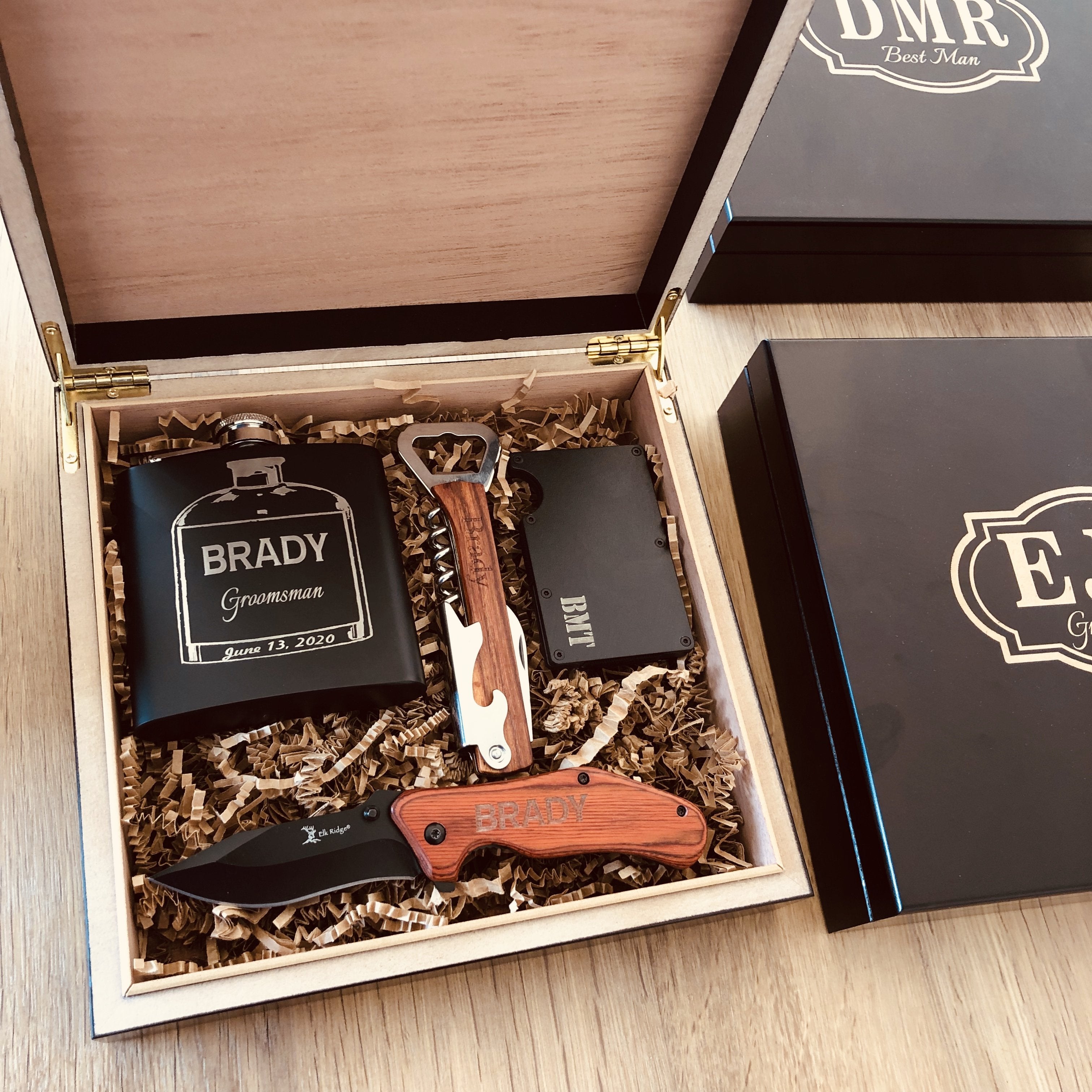 Personalized Flask & Pocket Knife Groomsman Gift Set - The Man Registry